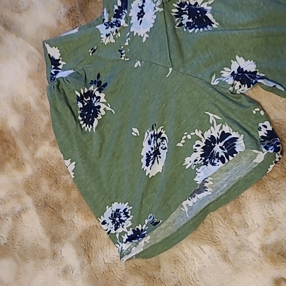 Cute Tee - Picture 4 of 7